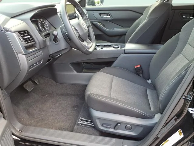 Used 2025 Black Nissan SV image 20