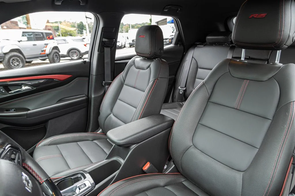 Used 2025 Gray Chevrolet RS image 19