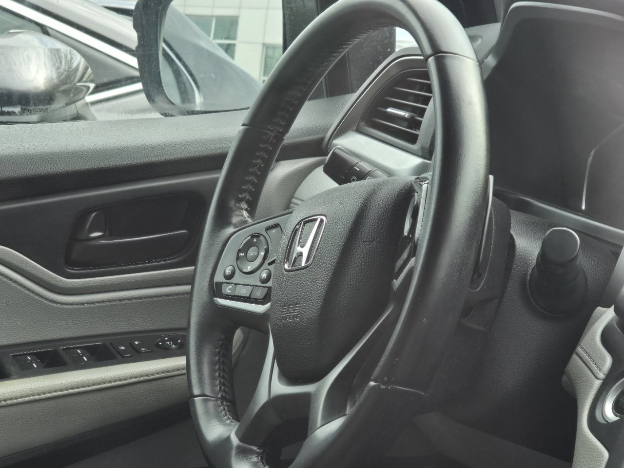 Used 2020  Honda EX-L image 15