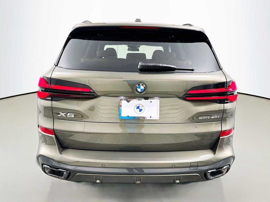 Used 2026 Manhattan Green Metallic BMW sDrive40i image 6