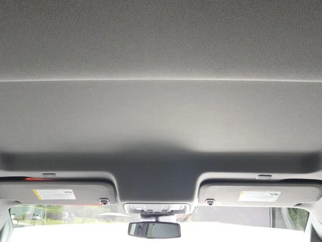 Used 2022 Silver GMC SLT image 42