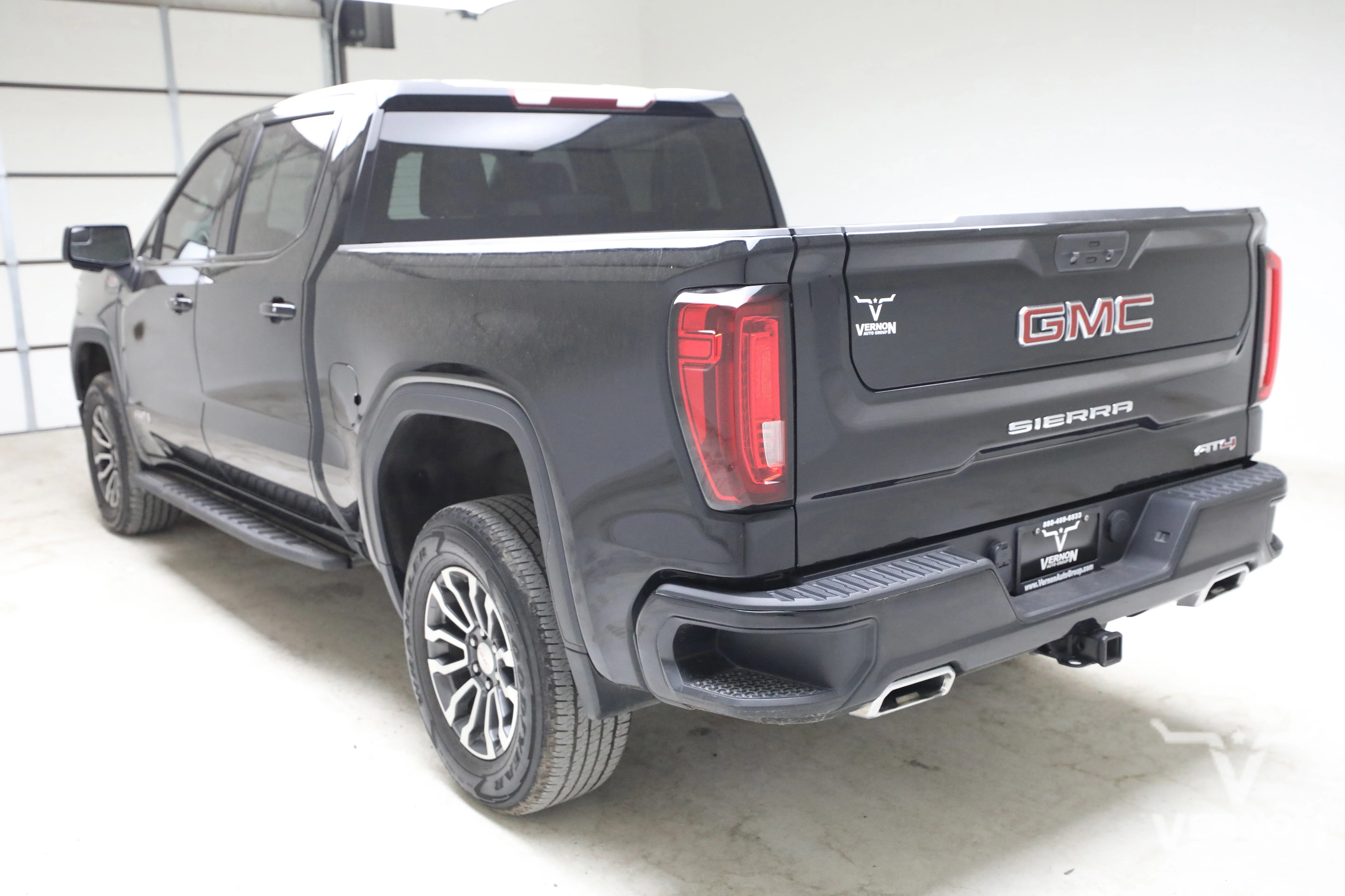 Pre-Owned 2022 GMC Sierra 1500 Limited AT4 Crew Cab 4x4