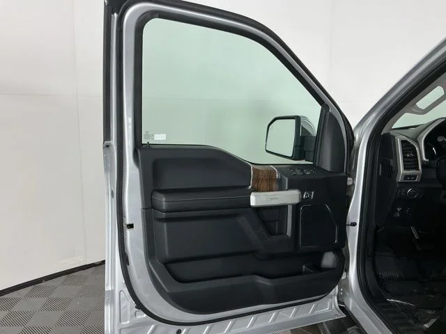 Used 2019 Ingot Silver Metallic Ford Lariat image 12