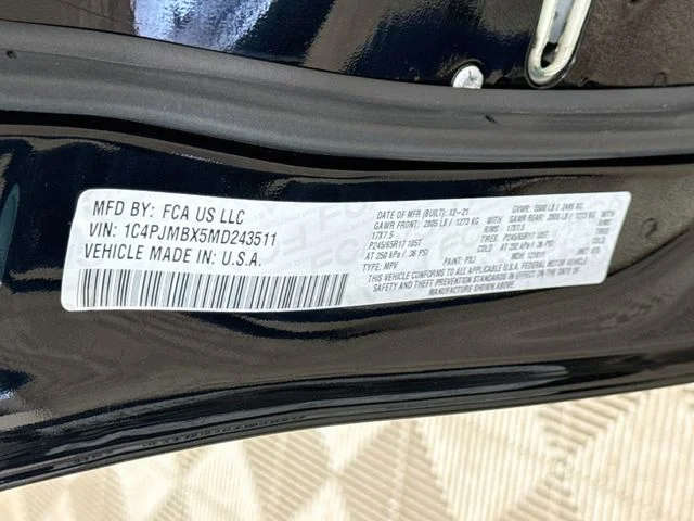 Certified Used 2021 Diamond Black Jeep Trailhawk image 31