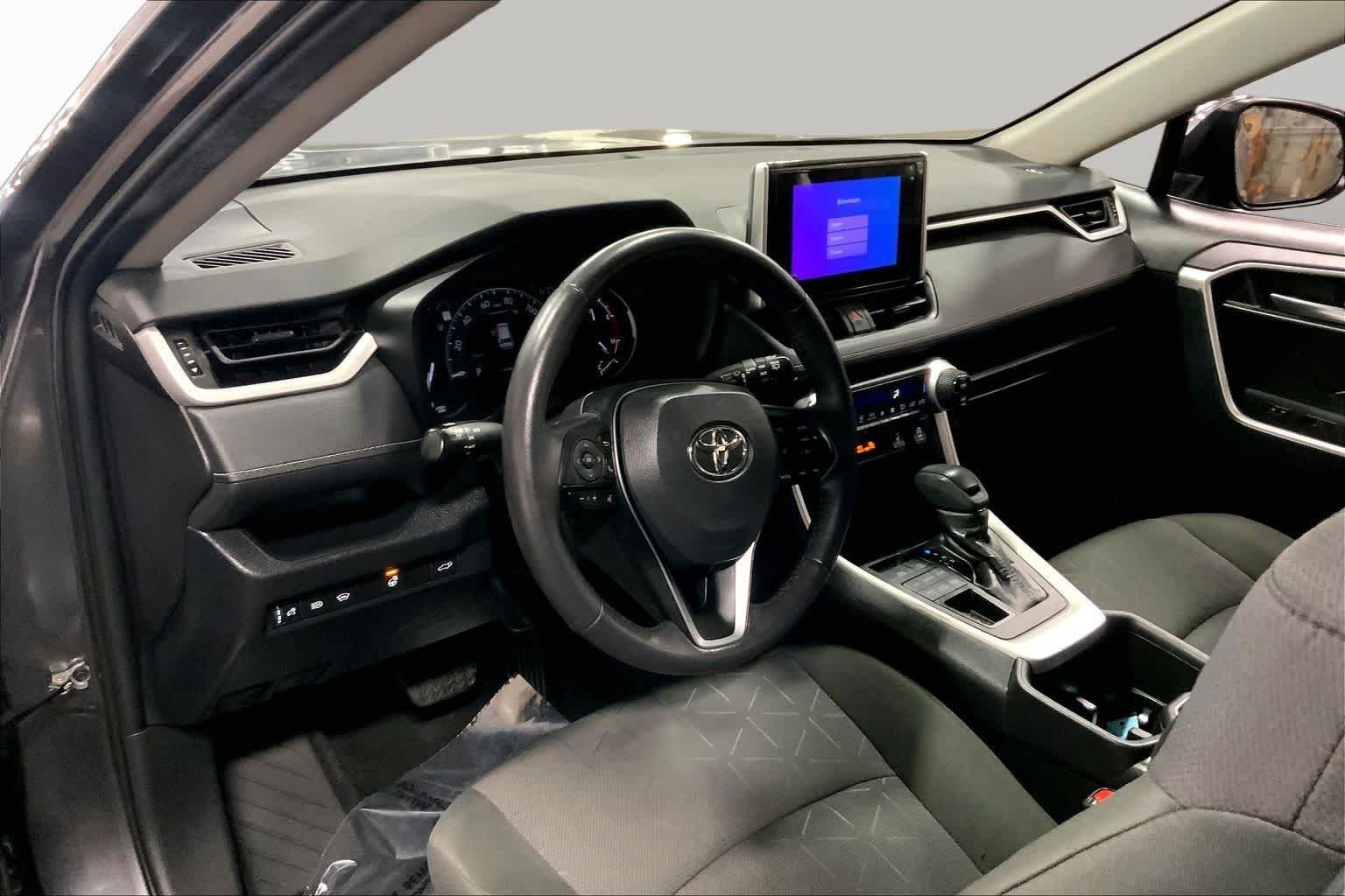 Used 2024 Magnetic Gray Metallic Toyota XLE image 18