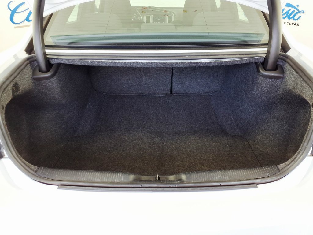 Used 2022 White Knuckle C Dodge SXT image 10