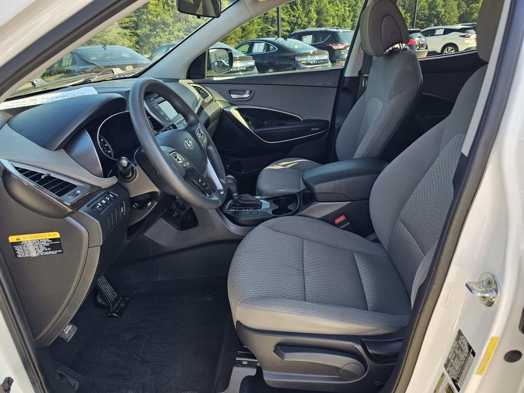 Used 2017 White Hyundai 2.4 Base image 22