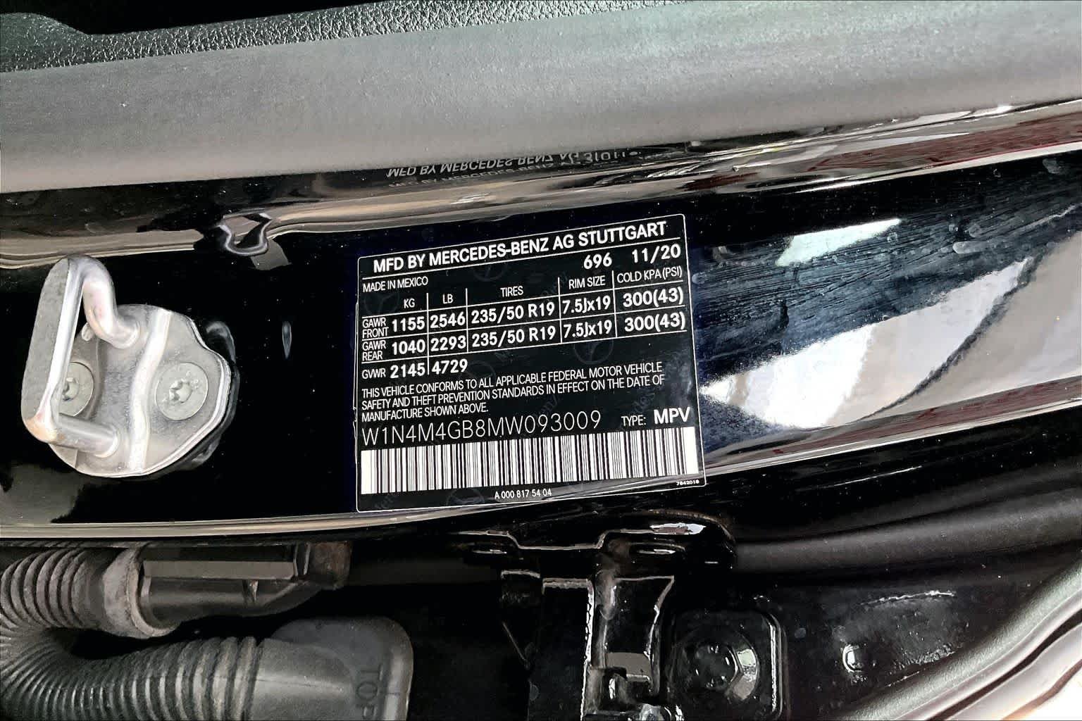 Used 2021 Night Black Mercedes-Benz GLB 250 image 38