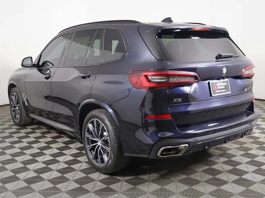 Used 2022 Black BMW M50i image 13