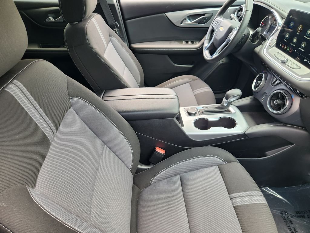 Used 2025 Black Chevrolet LT image 14