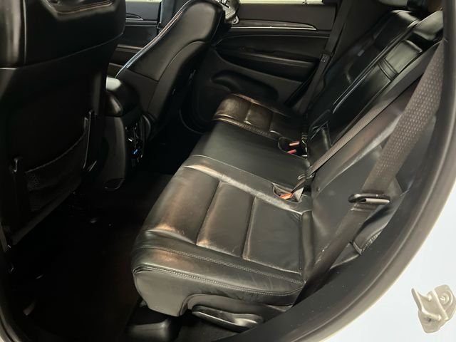 Used 2019 White Jeep Limited image 17