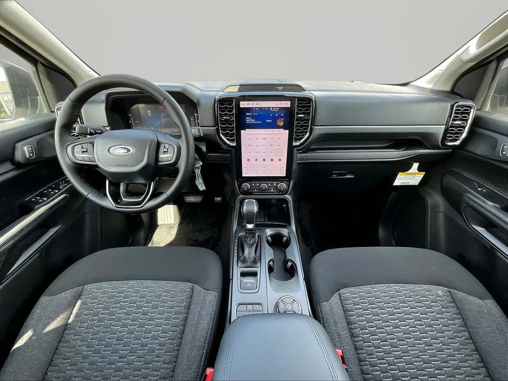New 2026 Avalanche Ford XLT image 5