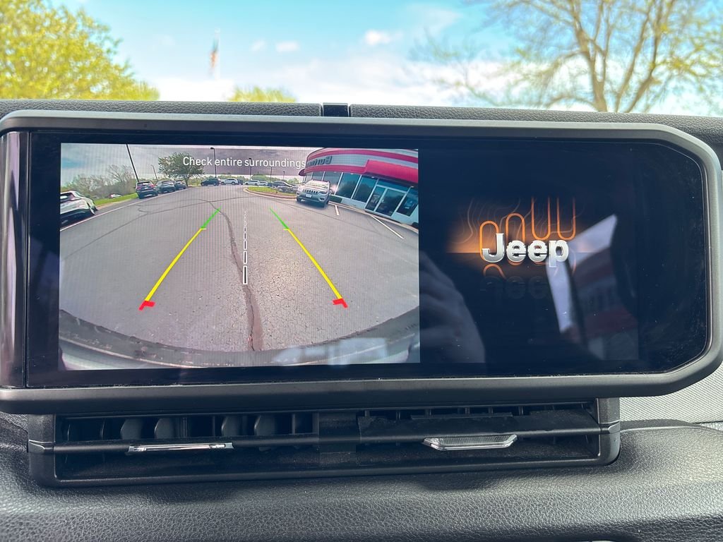 Used 2024 Blue Jeep Sport S image 22