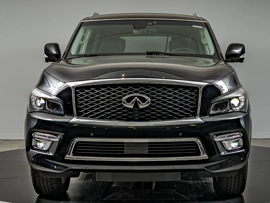 Used 2017 Black Obsidian INFINITI  image 2