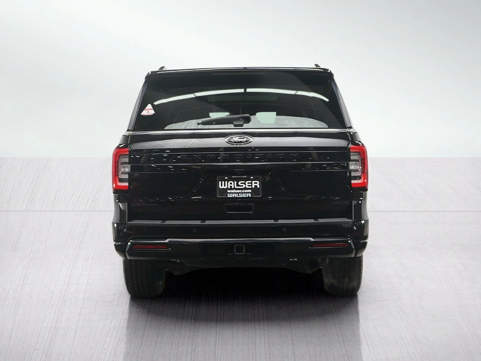 Used 2022 Black Metallic Ford Limited image 4