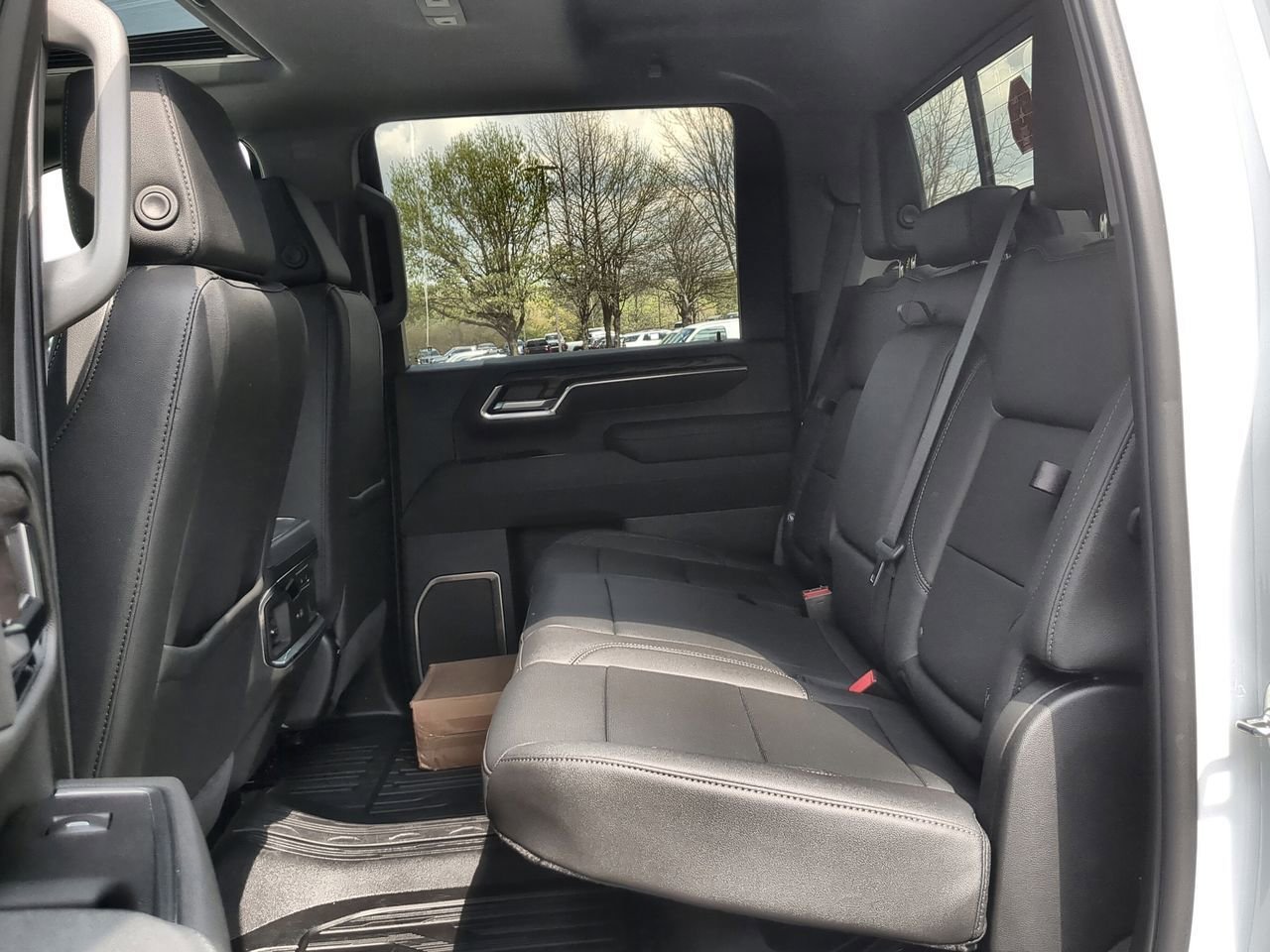 New 2026 Summit White GMC SLT image 26