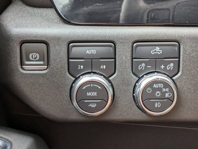 Used 2024 Downpour Metallic GMC Elevation image 23