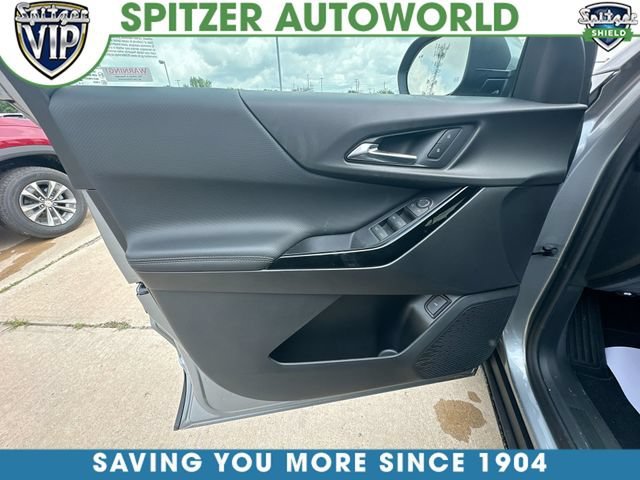 New 2027 Sterling Gray Metallic Chevrolet LT image 23