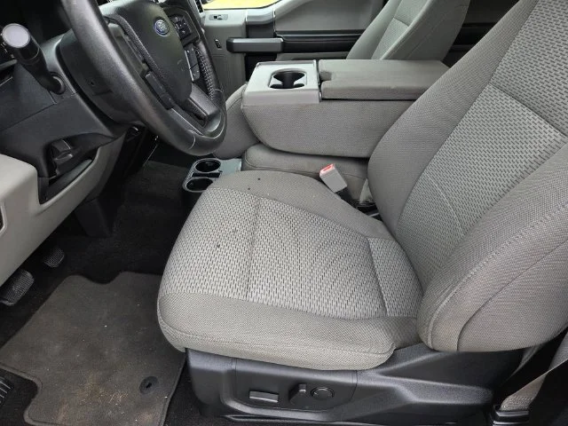 Used 2019 Blue Ford XLT image 27