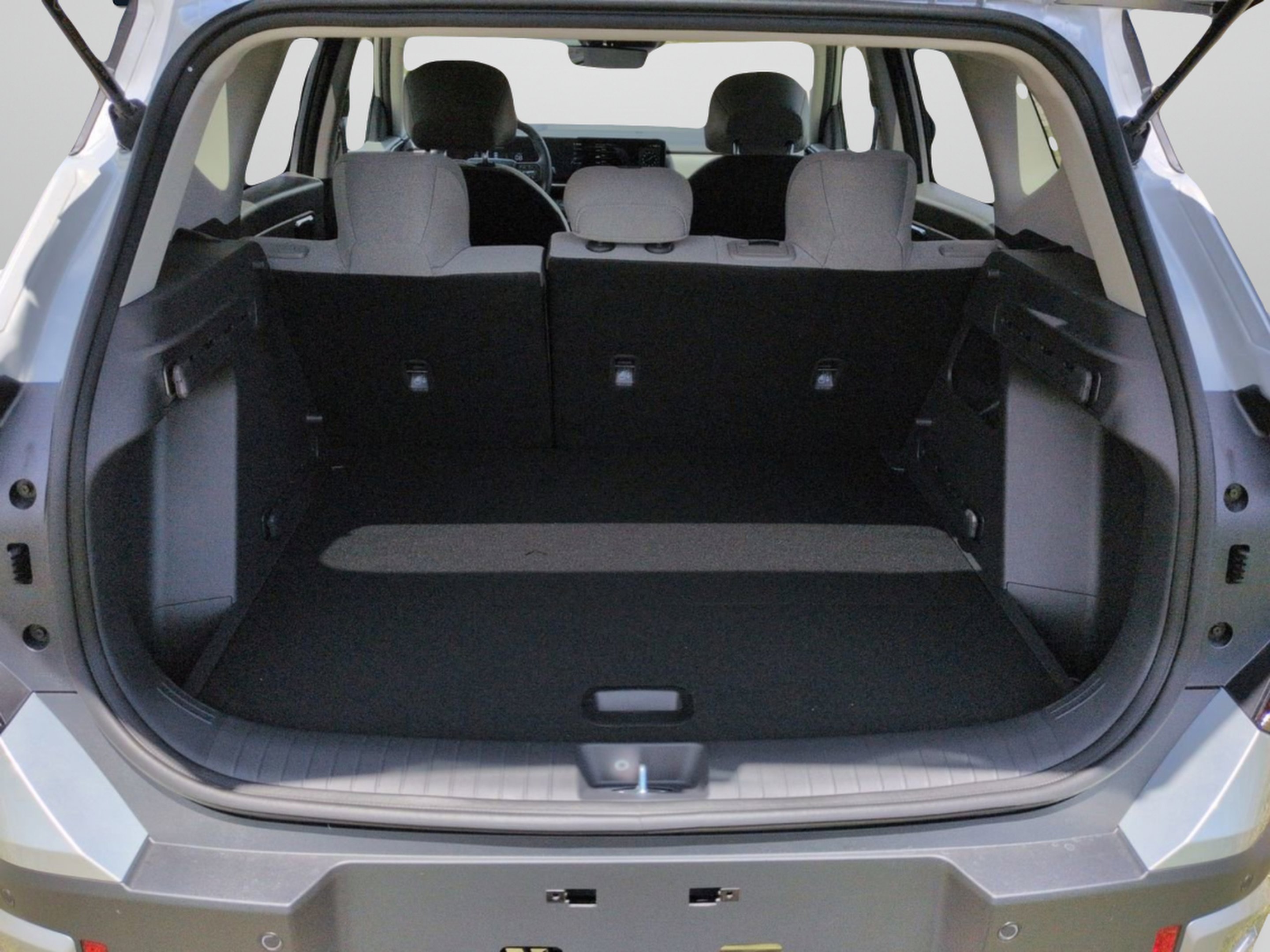 New 2027 Ivory Silver Kia LX image 10