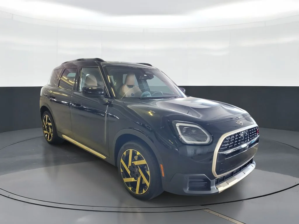 New 2027 Black MINI  image 2