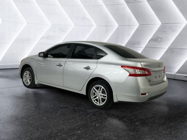 Used 2014 Silver Nissan SV image 6