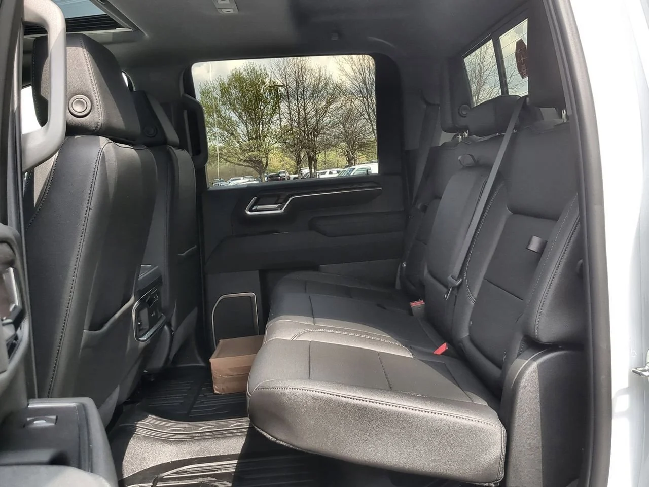 New 2026 Summit White GMC SLT image 26