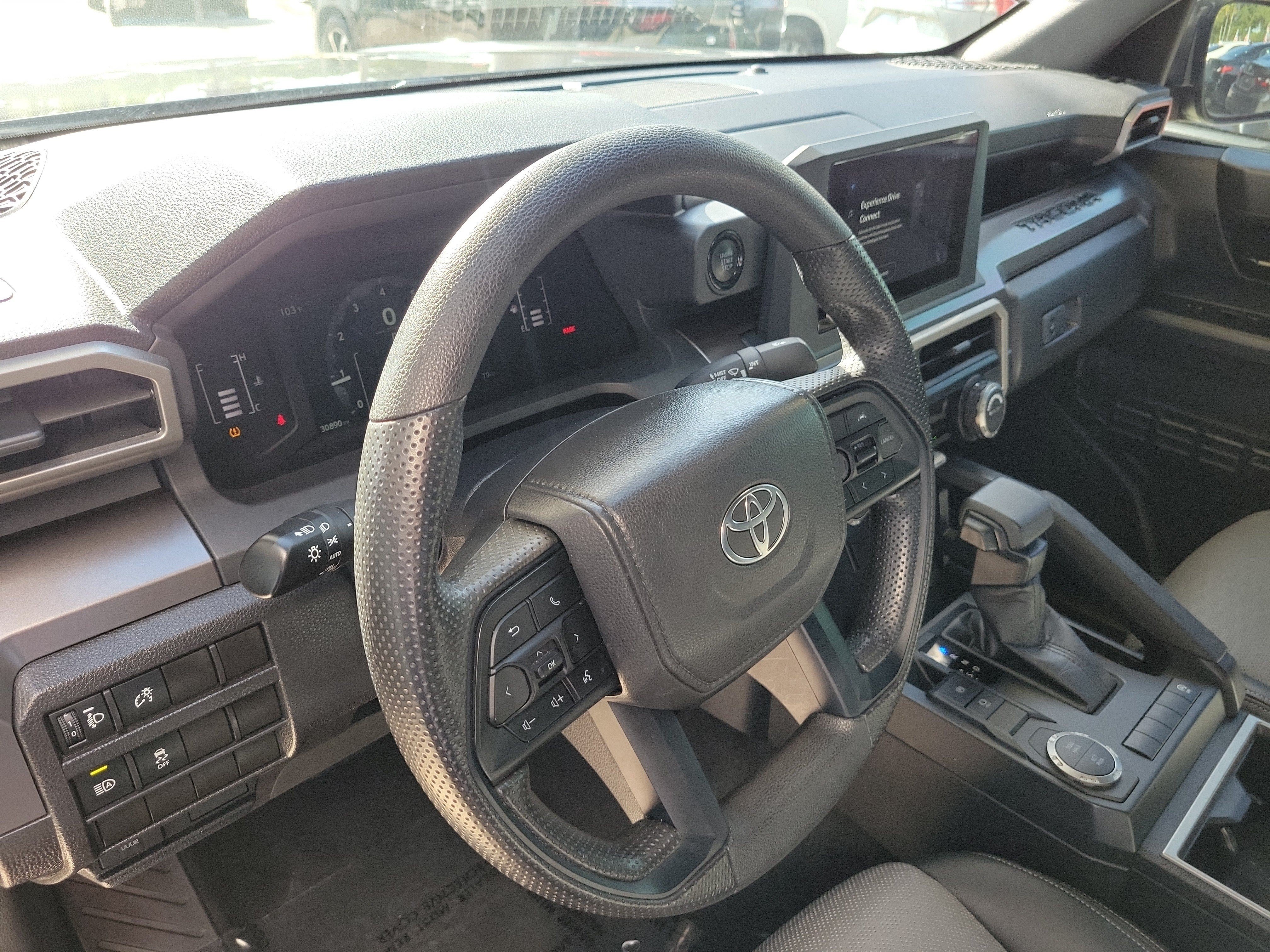 Used 2025 Underground Toyota SR5 image 24