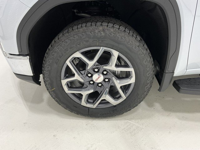 2026 GMC Sierra 1500 SLT - Photo 11