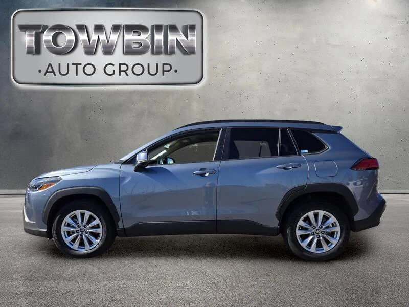 Used 2022 Celestite TOYOTA LE 2WD image 7
