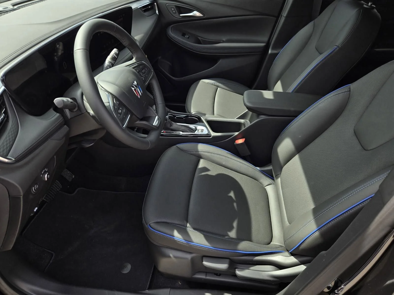 2026 Buick Encore GX Sport Touring - Photo 8