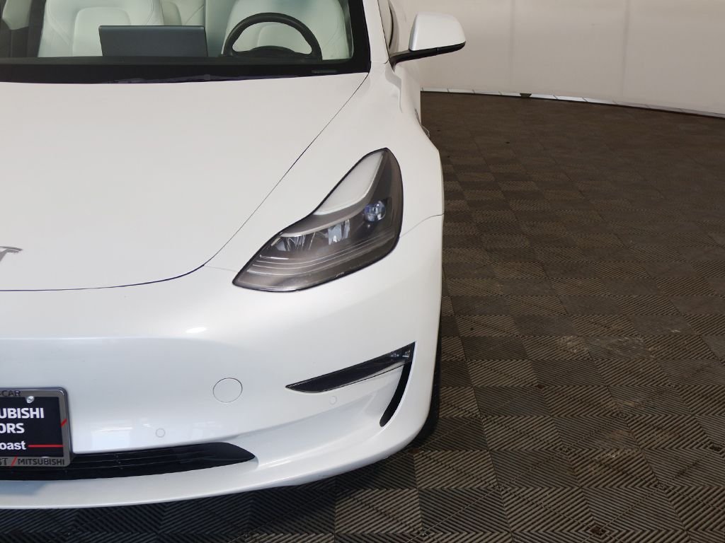 Used 2022 White Tesla Long Range image 15