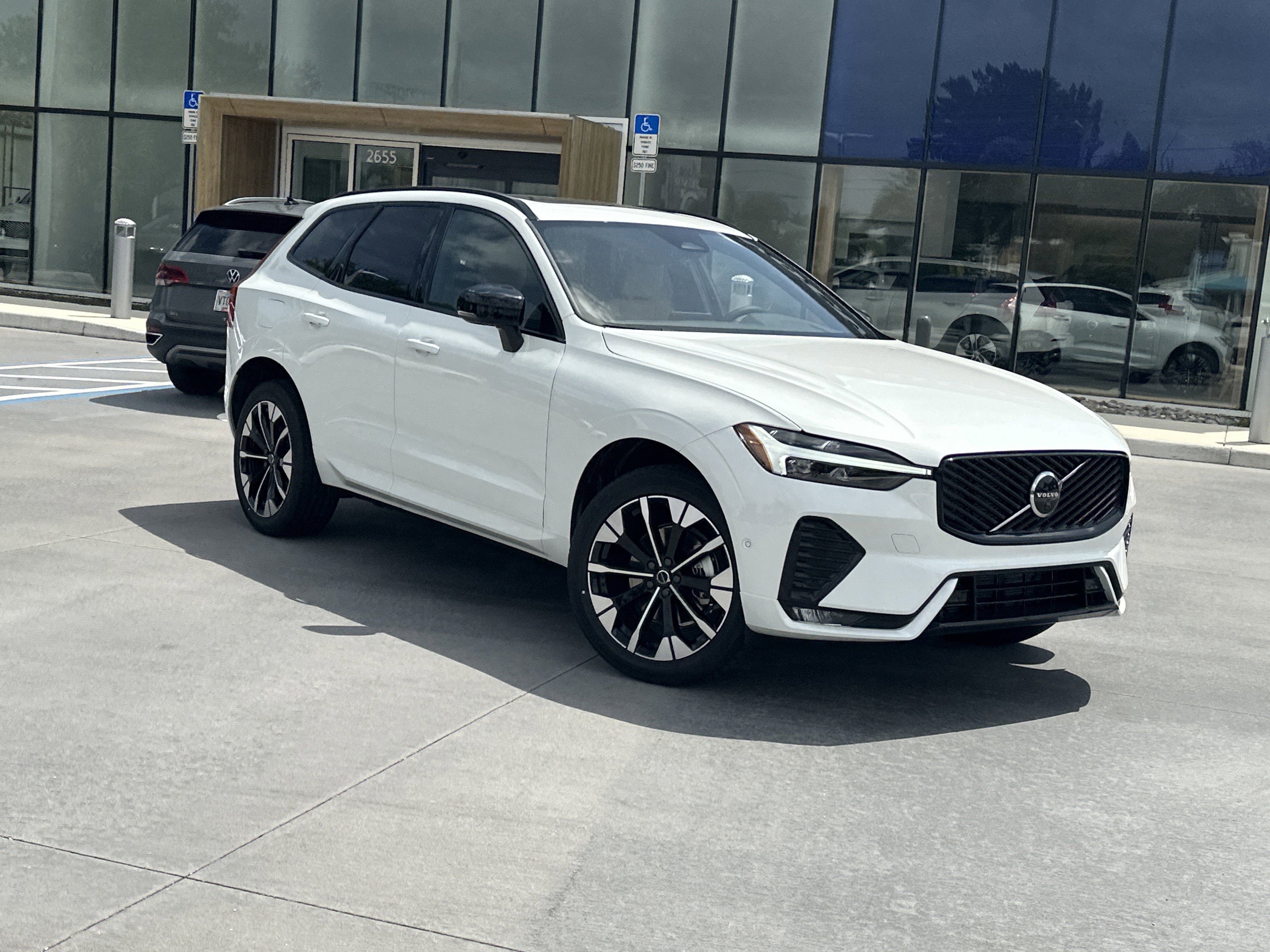 New 2026  Volvo Plus image 2