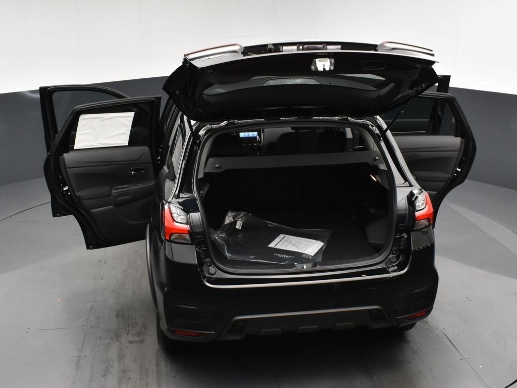 New 2026 Black Mitsubishi 2.0 S image 24