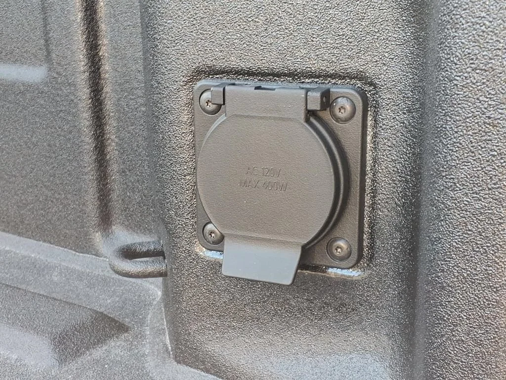 New 2026 Summit White GMC SLT image 23