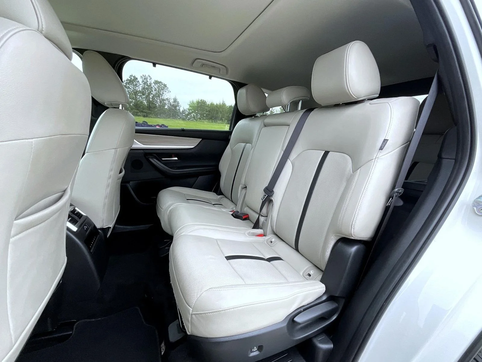 Used 2025 White Mazda 3.3 Turbo Premium image 19