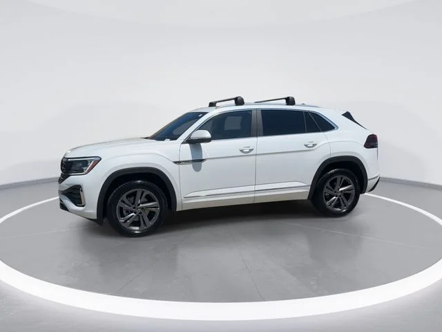 Used 2024 White Volkswagen 2.0T SEL R-Line image 3