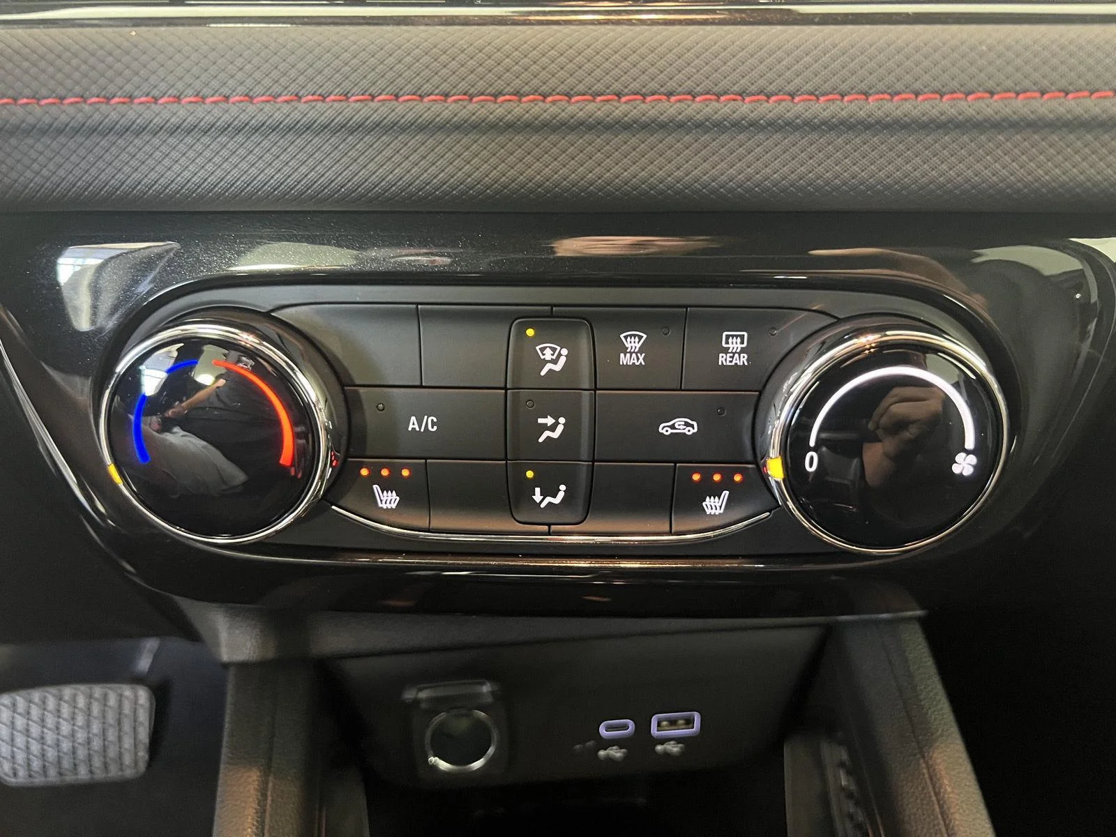 Used 2024 Summit White Chevrolet RS image 15