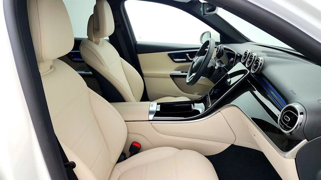 Used 2025 Polar White Mercedes-Benz GLC 300 4MATIC® SUV w/ Panorama Sunroof & 19