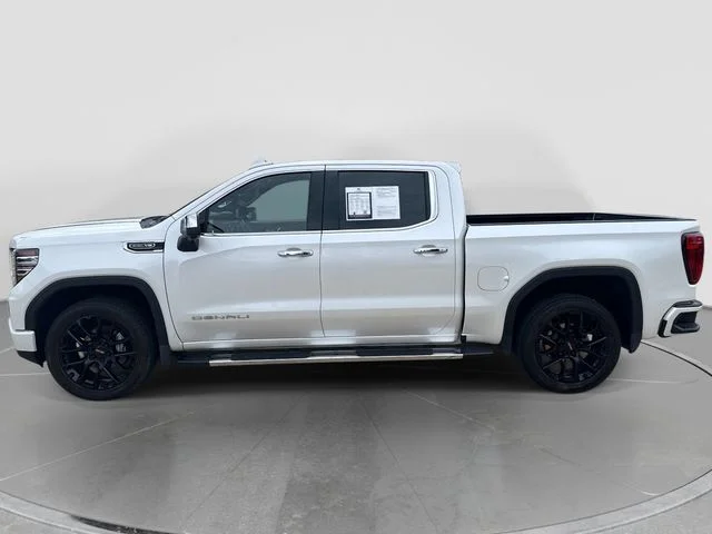 Used 2023 White GMC Denali image 5