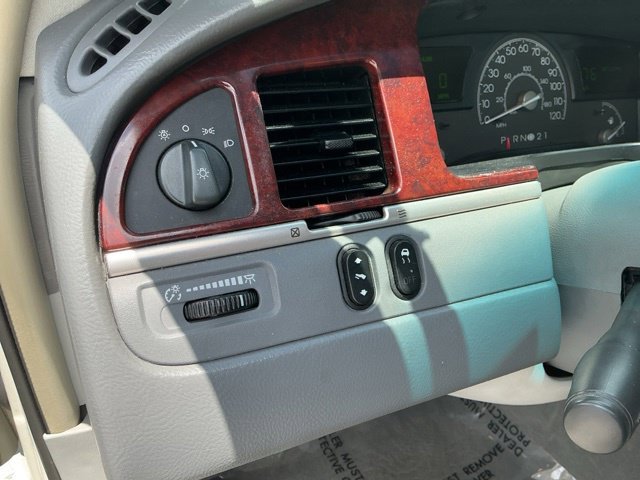 Used 2004  Lincoln Ultimate image 19