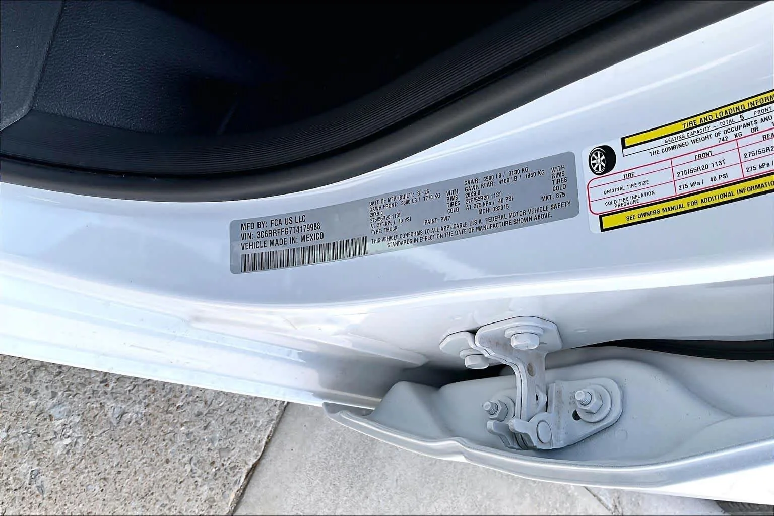 New 2026 Bright White Clear-Coat Exterior Paint RAM Big Horn image 21