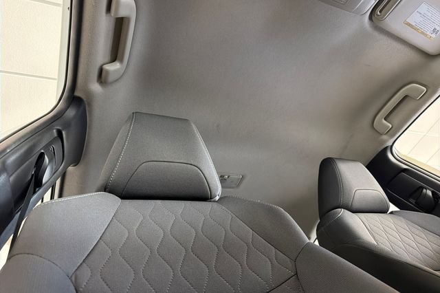 Used 2022 Wind Chill Pearl Toyota LE image 21