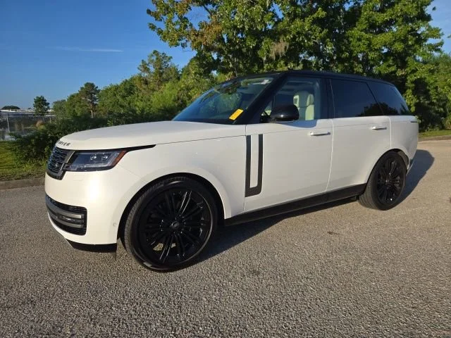 2024 Land Rover Range Rover SE