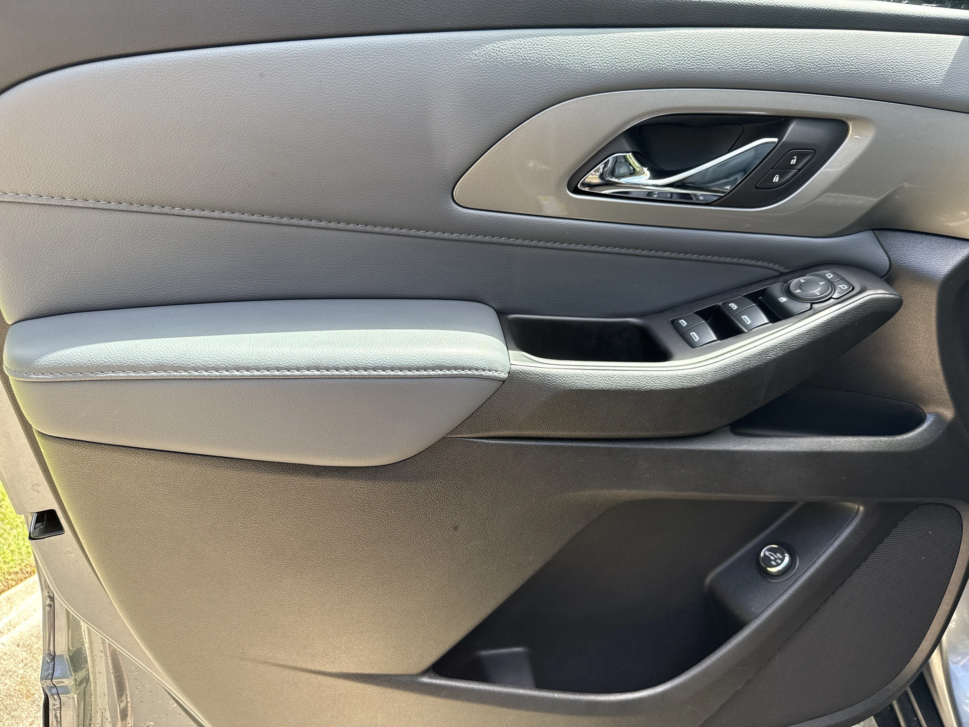 Used 2020 Satin Steel Metallic Chevrolet LT Leather image 10