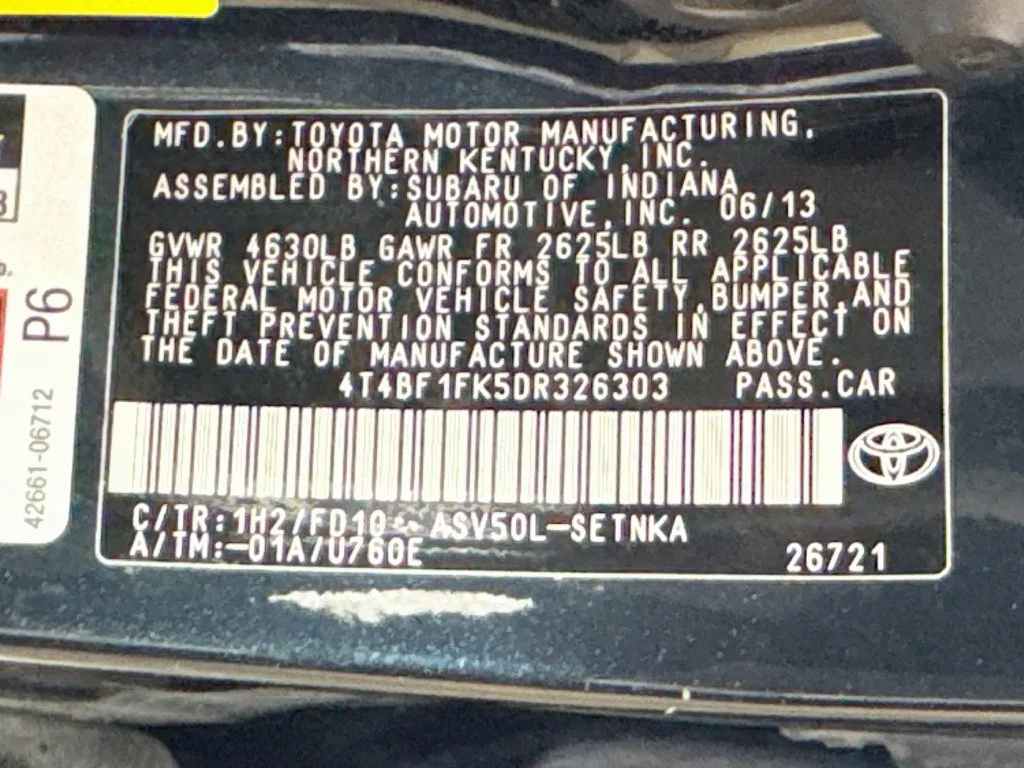 Used 2013 Gray Toyota LE image 36