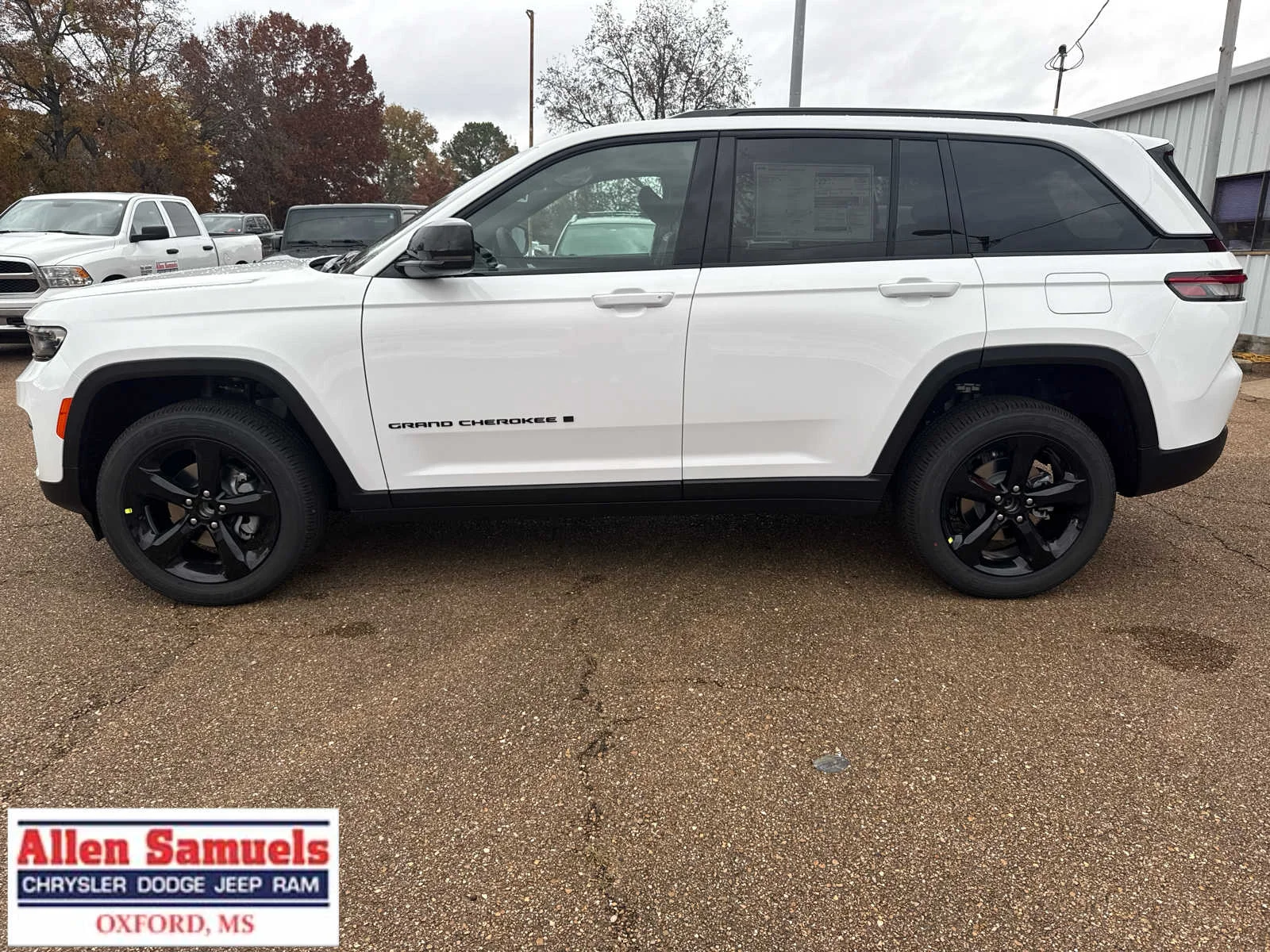2025 Jeep Grand Cherokee Altitude - Photo 6