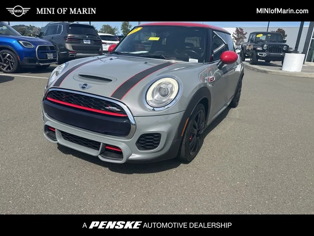 2017 MINI Cooper