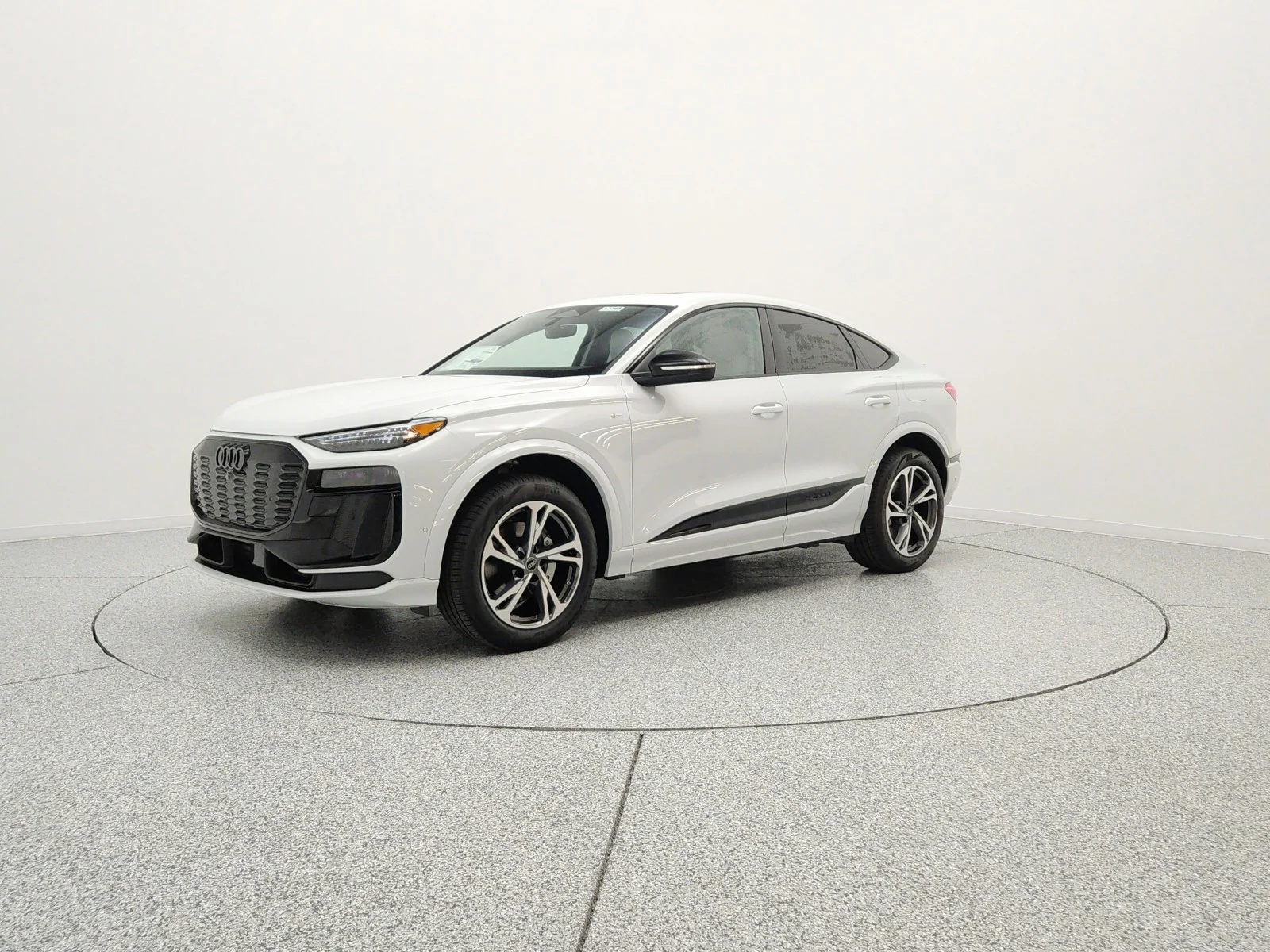 2027 Audi Q6 Sportback e-tron Premium Plus quattro's photo