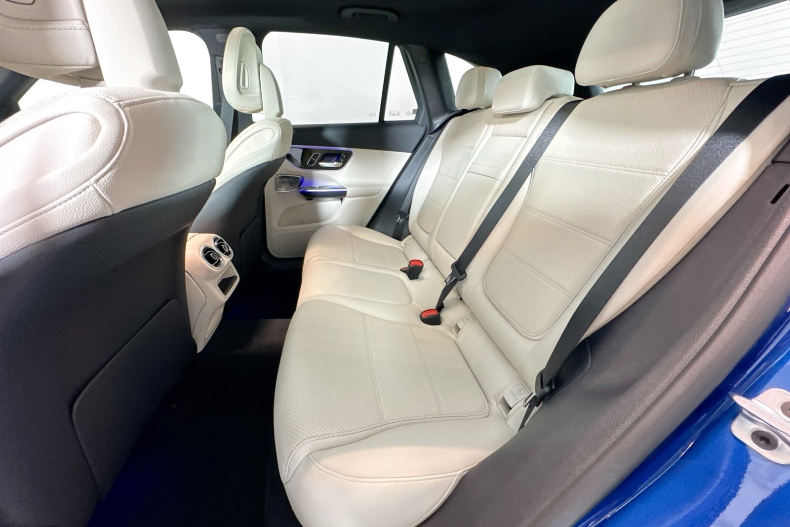 New 2026 Starling Blue Metallic Mercedes-Benz GLC 300 image 22